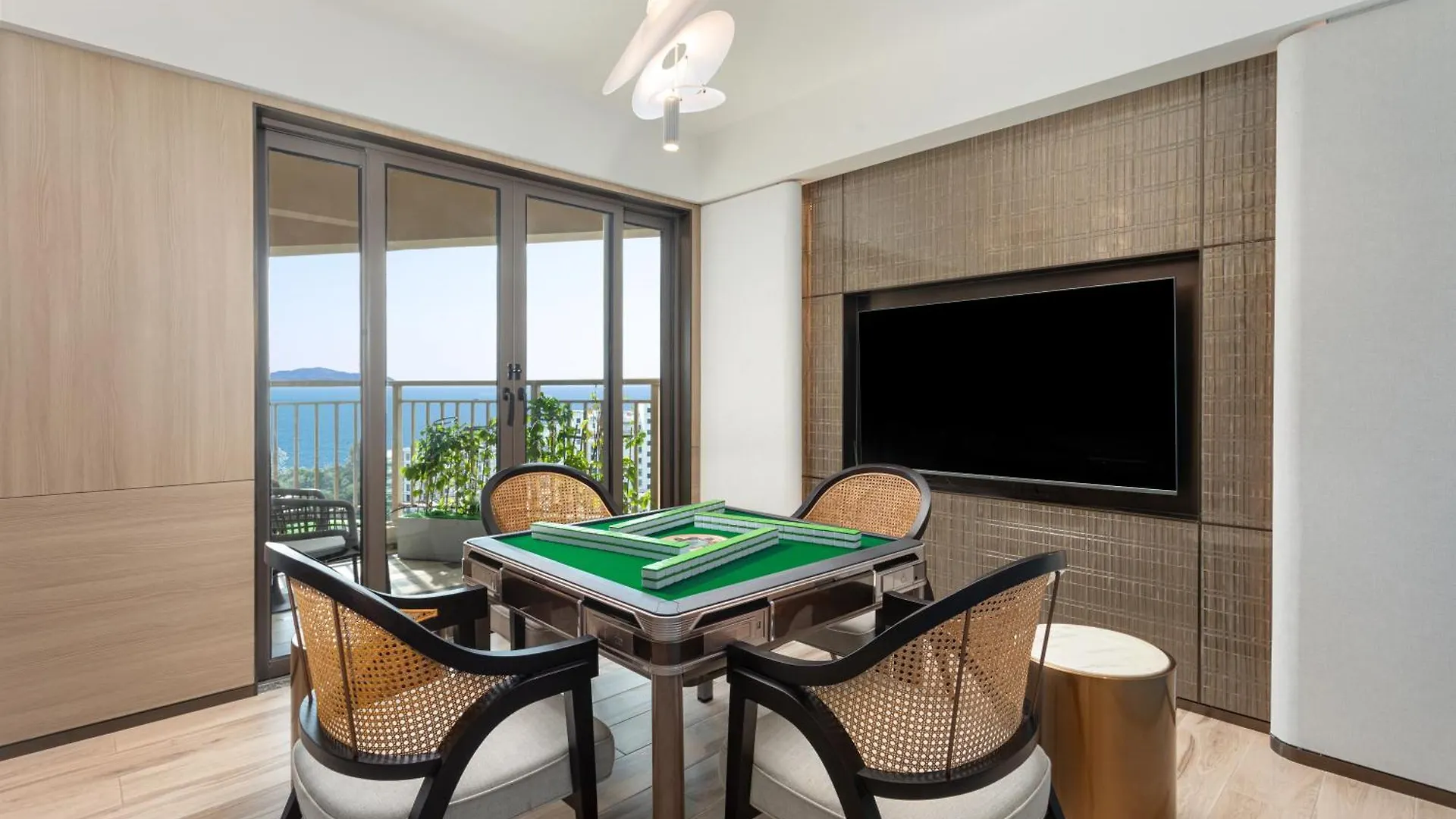 Holiday Inn Resort Sanya Bay By Ihg