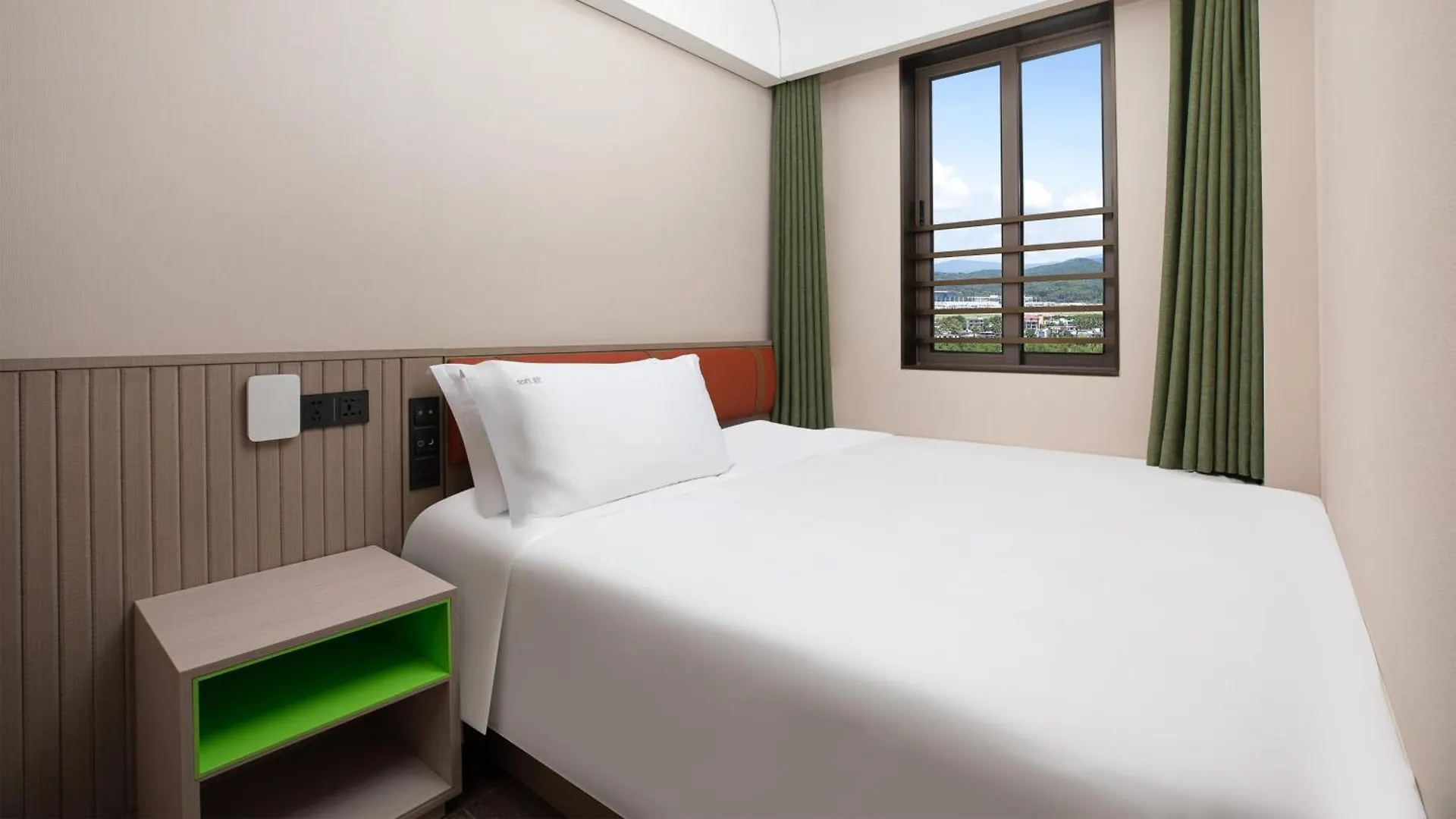 Holiday Inn Resort Sanya Bay By Ihg 5*,